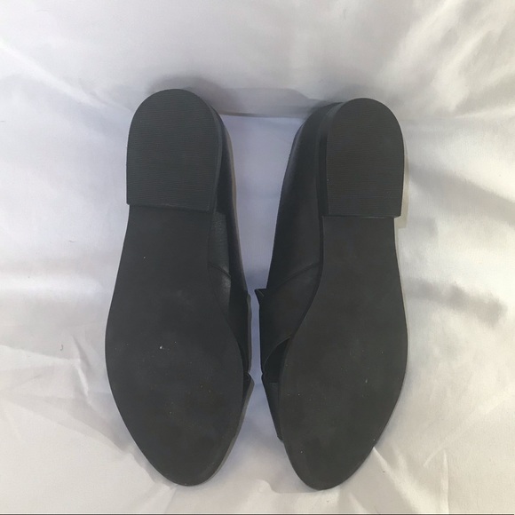 Pure Navy (Saks Fifth Avenue) Peep Toe Criss Cross Strap - Picture 6 of 6